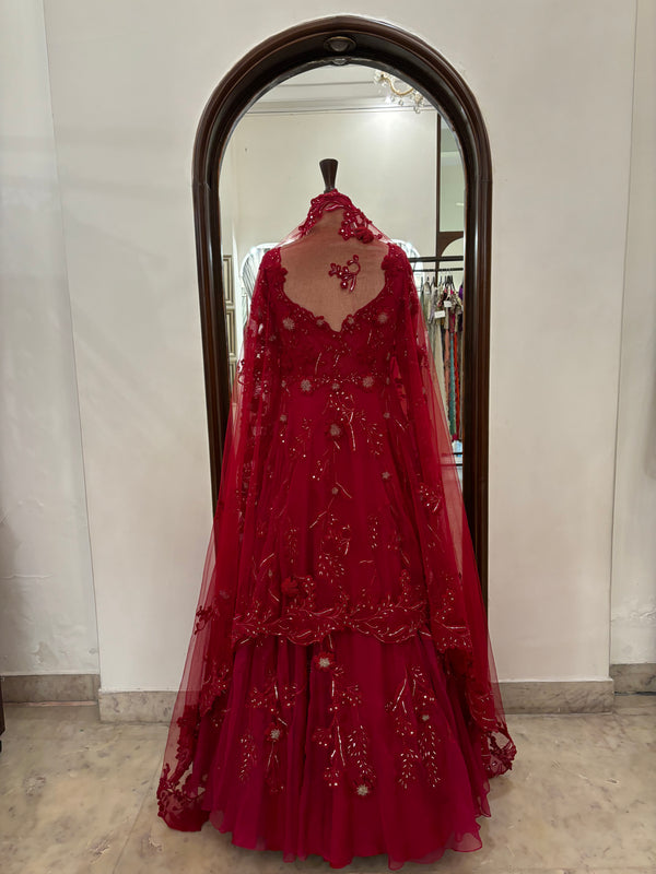 RED ANNE GOWN (AS24)